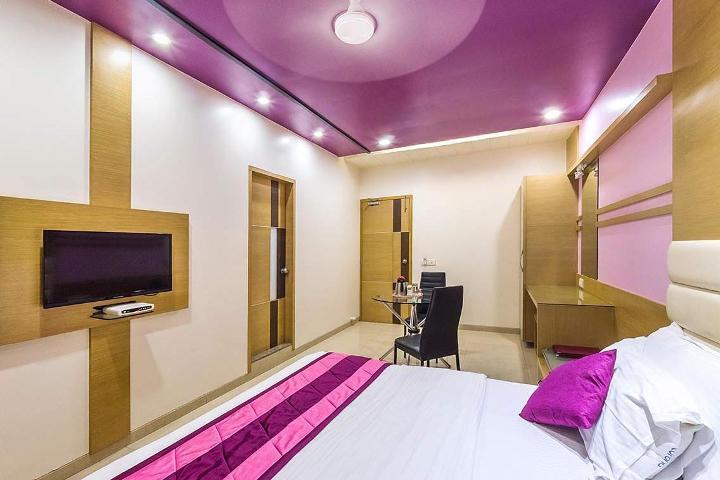 Hotel Corona Bharuch Dış mekan fotoğraf